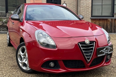 Alfa Romeo Giulietta 2.0 JTDm Sprint *Navi *PDC *Cruise